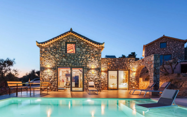 Gerakada Luxury-Horizon Villa with Private Pool