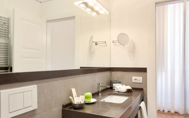 504 Corso Suites