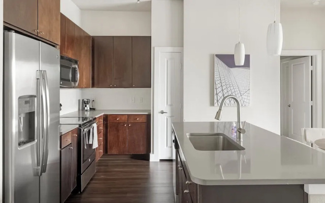 Landing Dallas Old East