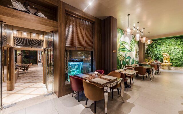 Sunflower CBQ Hotel