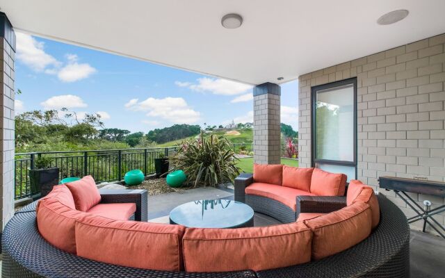 Luxe Whitford Mansion - Pool & Tennis Court