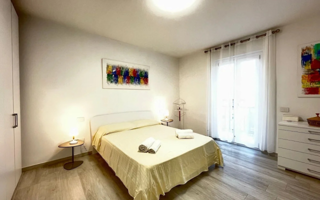 Ida Palace, new Deluxe Seafront Apartment