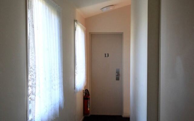 Best Western Travellers Motor Village