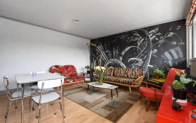 Retro Flat in Trendy Bethnal Green