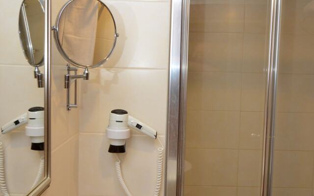 Artemis Princess Hotel