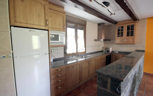 Apartamentos Miguelo, C.B