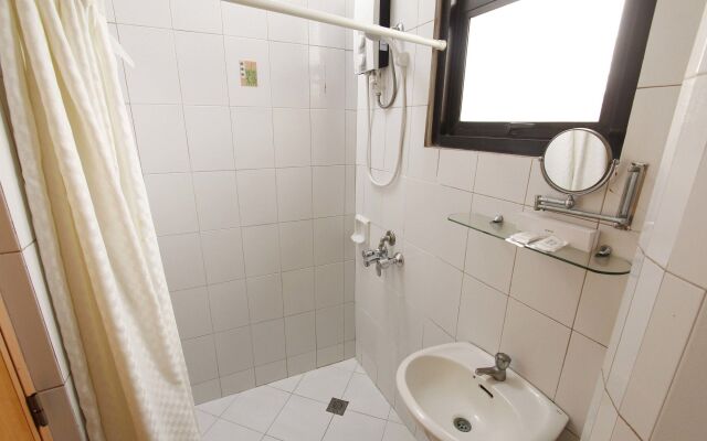 Fuente Oro Business Suites Cebu powered by Cocotel