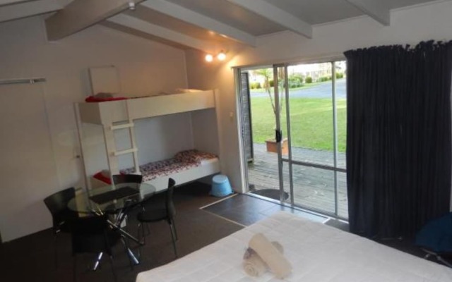 Earnslaw Villa with Lake View