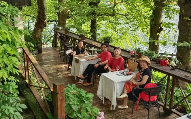 Lushan jiujubushe House