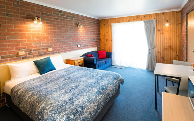 Kookaburra Motor Lodge – Guest Rooms – Halls Gap