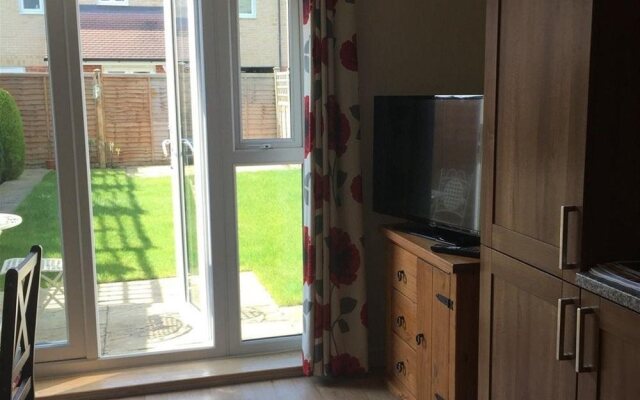 Accommodation Circus Drive