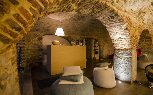 NE5T Suites & Spa