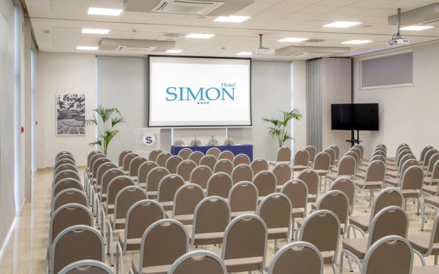 Simon Hotel