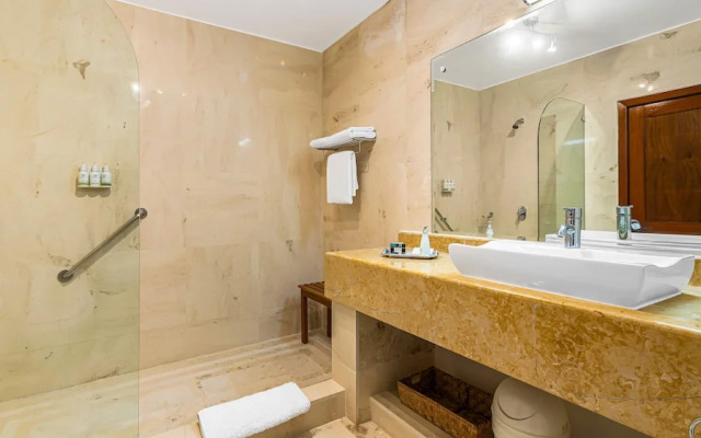 HOLT Grand Miramar Residences