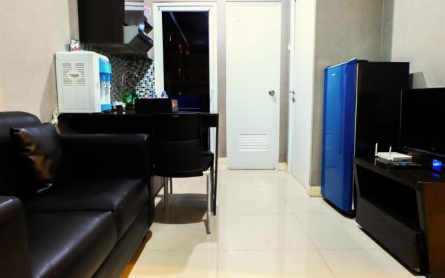 Pool View Green Pramuka Apartment