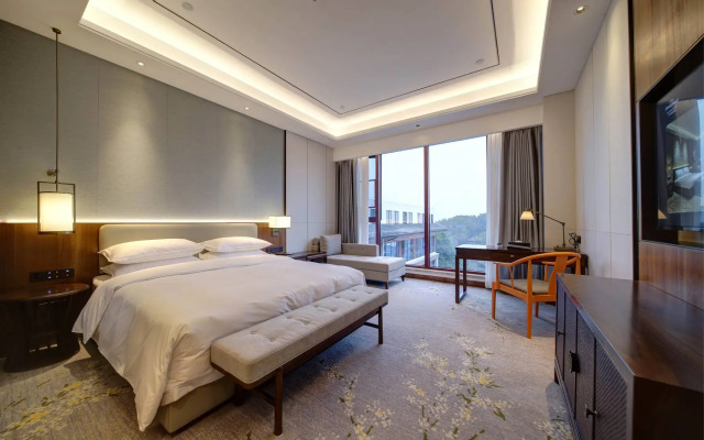 Howard Johnson by Wyndham Yilin Hotel Guangan