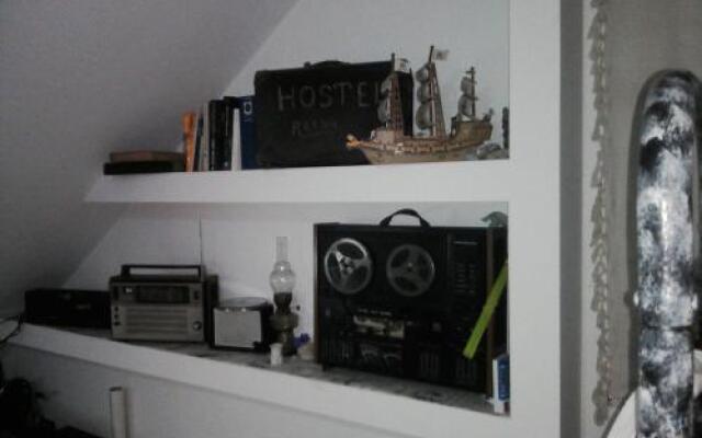 Hostel Retro