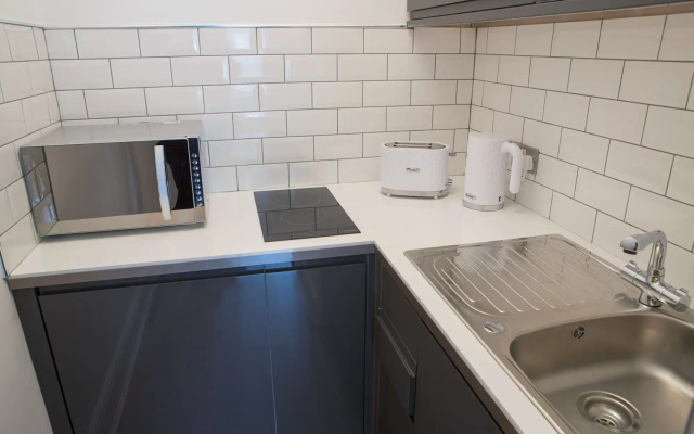 Edinburgh Castle Apartments and Suites