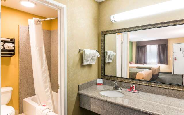 Econo Lodge Hesperia - Victorville I-15