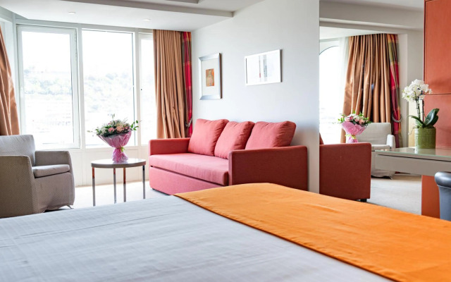 Hotel Port Palace