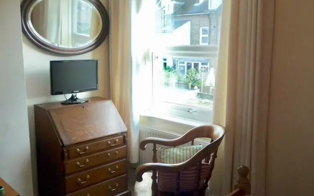 Quaint Cottage Broadstairs.
