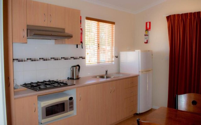 Outback Oasis Caravan Park