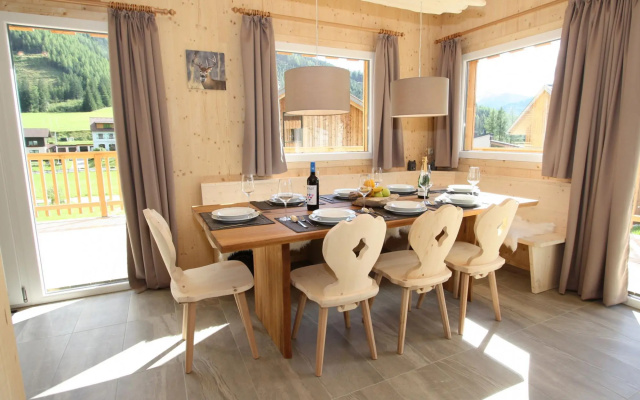 Plush Chalet in Hohentauern with Sauna & bubble bath