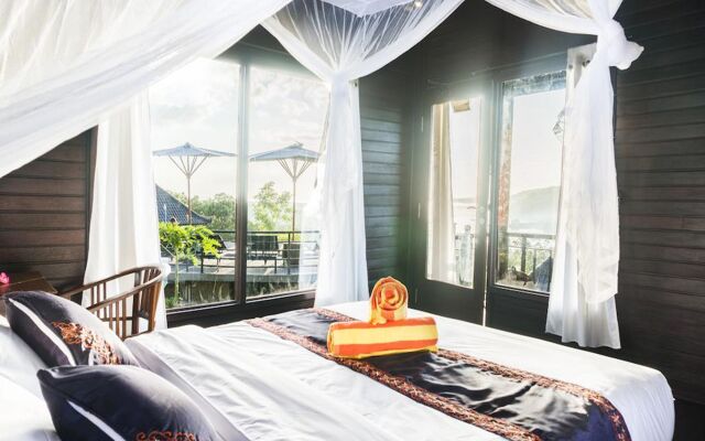 Sunrise Ocean Hut's Lembongan