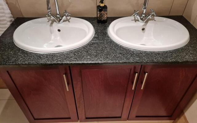 Accommodation Front - Loft Waterfront Penthouse with Ocean Views