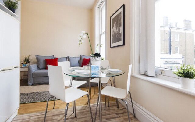 The Earl's Court Townhouse II - KM2
