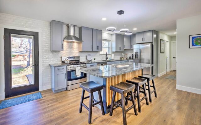 Chic Bentonville Home ~ 1 Mi From Downtown!