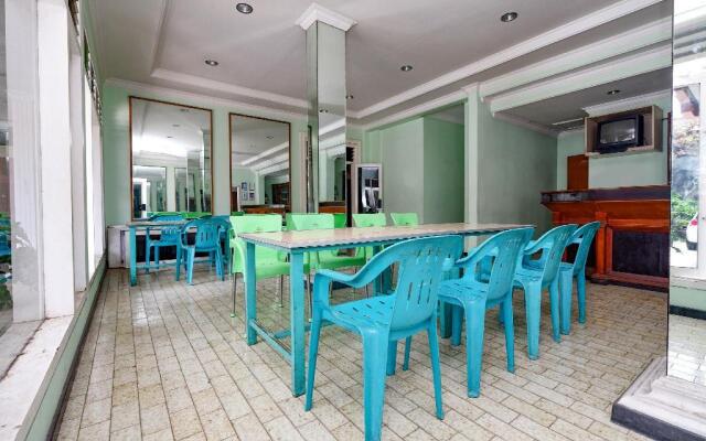 OYO 1843 Cahya Nirwana