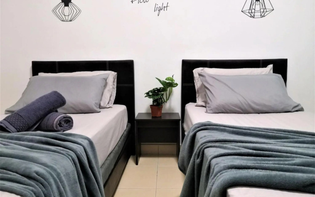 Embun Sky Cottage - Kota Bharu, WIFI, 6 - 8 Pax – Guest Rooms – Kota Bharu