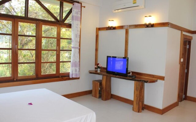 Muang Kham House