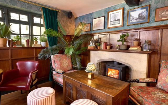 Salisbury Arms Hotel