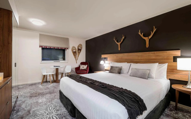 The Sebel Pinnacle Valley Resort