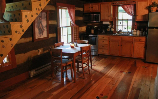 Headley Inn Bed and Breakfast