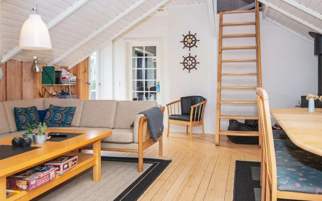 10 Person Holiday Home in Juelsminde-by Traum