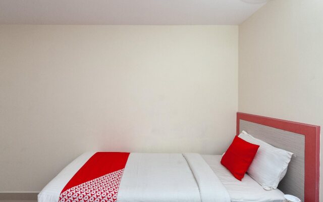 R2 Rooms By OYO Rooms