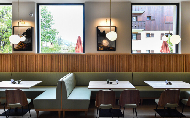 Plan B Hotel - Living Chamonix