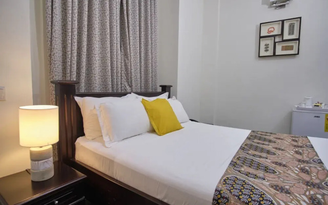 The Highbridge Guest Lodge