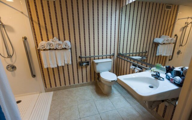 Holiday Inn Philadelphia South - Swedesboro by IHG