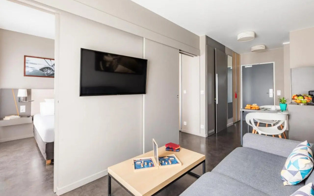 Air Hotel Paris Le Bourget