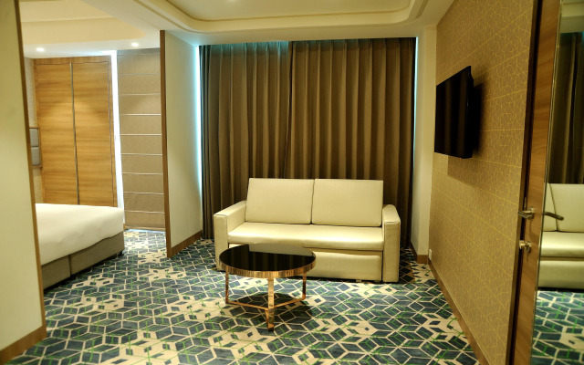 Holiday Inn Gurugram Sector 90 by IHG