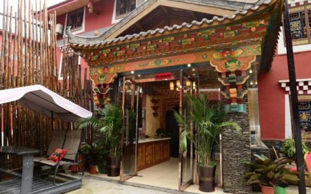 Gesaer Tibetan Culture Boutique Hotel