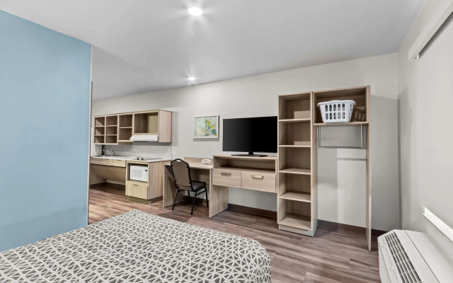 Woodspring Suites Gilbert - Mesa Gateway Airport