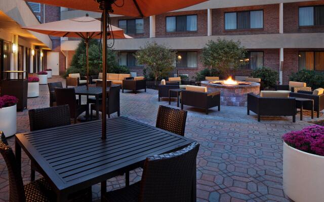 Courtyard by Marriott Hartford Cromwell