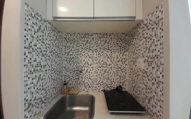 Modern Look And Homey Studio At Mataram City Apartment