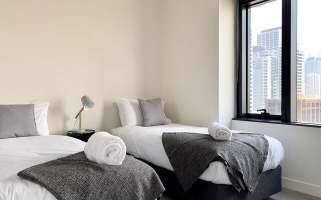 ReadySet Apartments Fulton Lane