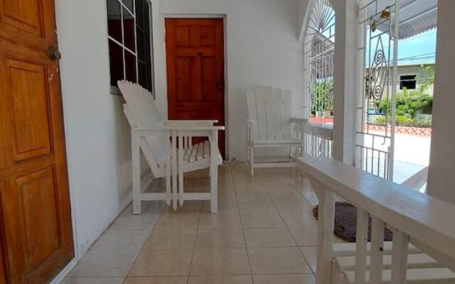 3 Bedrooms Rentals in Port Morant St Thomas
